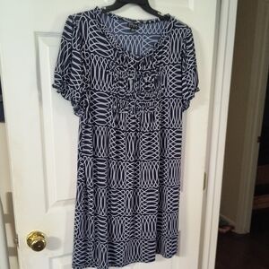 Enfocus Women Blue and White Patterned Midi Dress